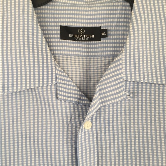 Bugatchi Uomo Short Sleeve Button Down. - Picture 4 of 5